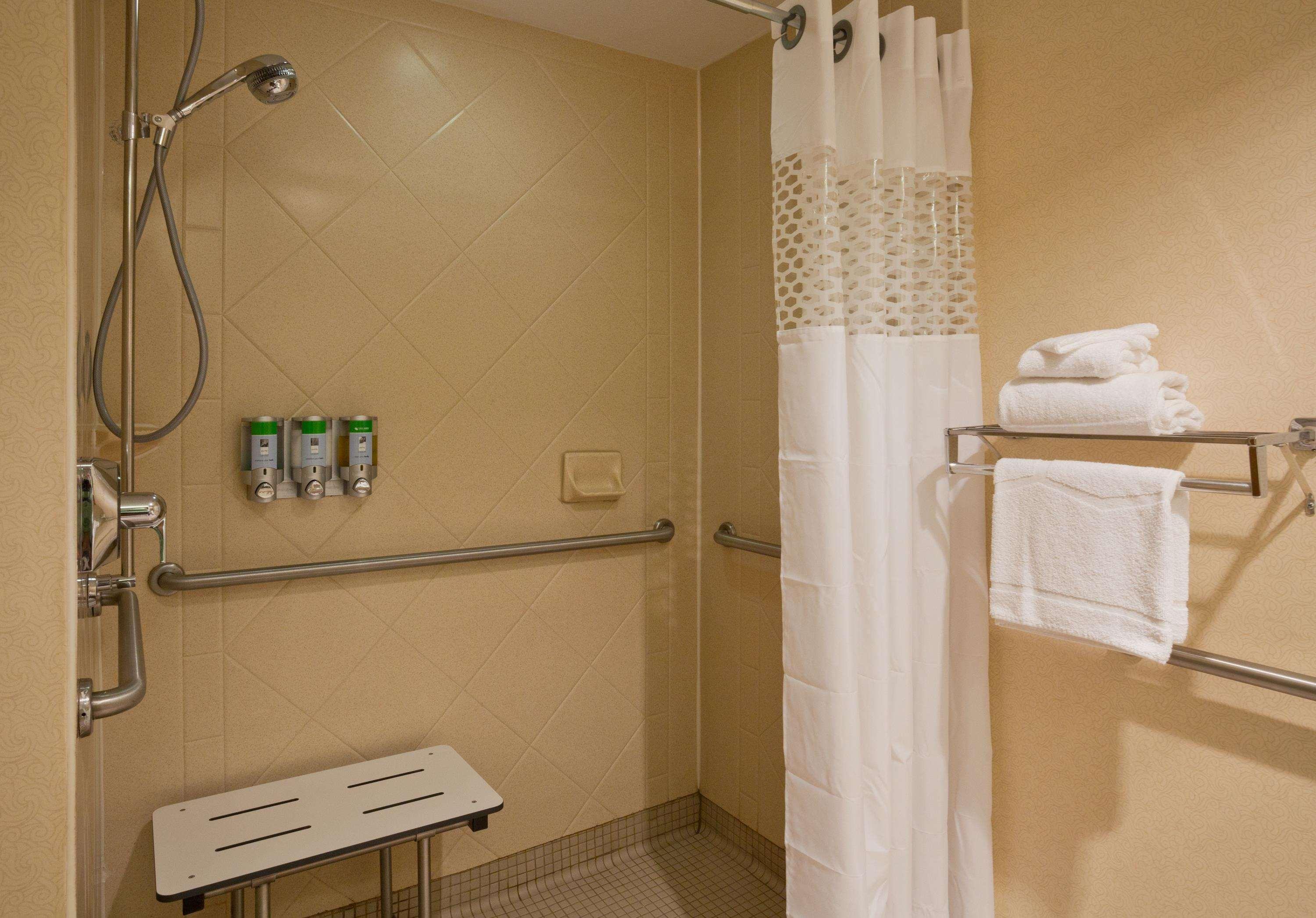 Hampton Inn Milwaukee Airport Exterior photo